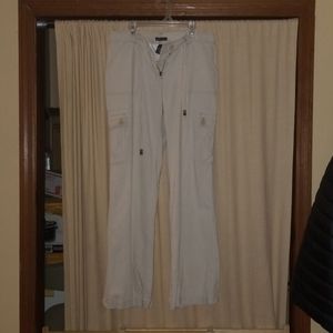 White/cream colored cargo pants ny&c size 4